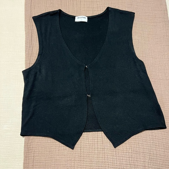 Revolve - LNA - Murphy Top - Picture 2 of 5